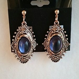 Womens blue stone vintage look earrings